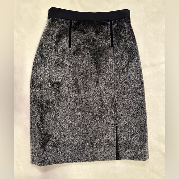 Milin Silver Faux-Fur Mini Skirt Small - Picture 1 of 4